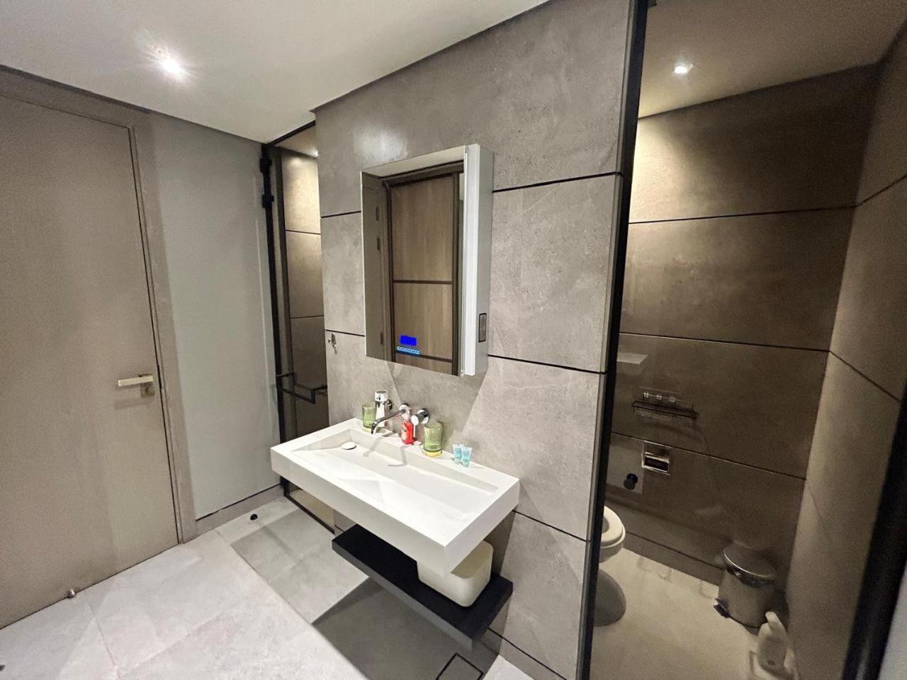 Apartment Premium 1bhk In Signature Living, Jvc! Pool View Dubai
